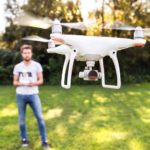 Drones de loisir : ils doivent être enregistrés et leurs pilotes formés