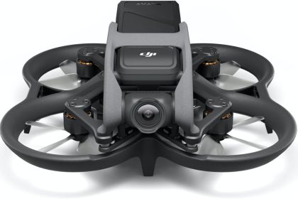 DJI Avata - Drone UAV quadricoptère, vue subjective, vidéo stabilisée 4K, FOV 155°, protection d’hélice, transmission HD faible latence, freinage d’urgence, vol stationnaire, noir