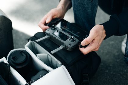 Pilotage de drones en France : tout savoir avant de prendre les commandes - Meilleurs Drones Pilotage de drones en France : tout savoir avant de prendre les commandes