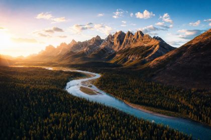 Dominez la prise de vue aérienne : astuces incontournables pour sublimer vos vidéos de drone - Meilleurs Drones découvrez des astuces incontournables pour maîtriser la prise de vue aérienne et sublimer vos vidéos de drone avec des conseils professionnels et créatifs.